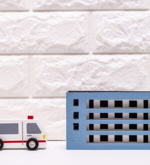 親が亡くなったときの会社への報告｜小さな自宅葬・家族で「つくる」お葬式 おくり火