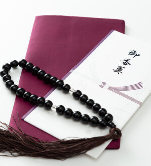 袱紗（ふくさ）とは？香典の正しい包み方・色・マナー｜岸和田市の葬儀・泉州エリア対応｜小さな自宅葬・家族で「つくる」お葬式 おくり火