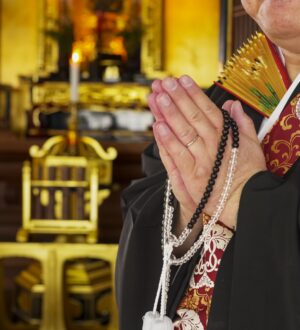 清めの塩とは？意味と使い方をやさしく解説｜小さな自宅葬・家族で「つくる」お葬式 おくり火