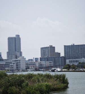 マンションでも葬儀は可能？｜できる条件・管理規約・当日の段取りとご近所配慮｜小さな自宅葬・家族で「つくる」お葬式 おくり火